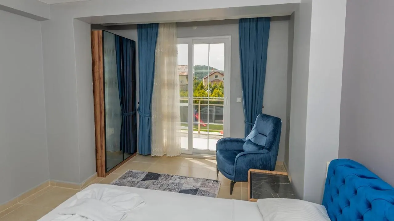 Blue - 4 Bedroom Holiday Villa In Hisaroenue Oludeniz