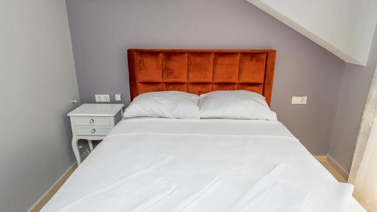 Blue - 4 Bedroom Holiday Villa In Hisaroenue Oludeniz