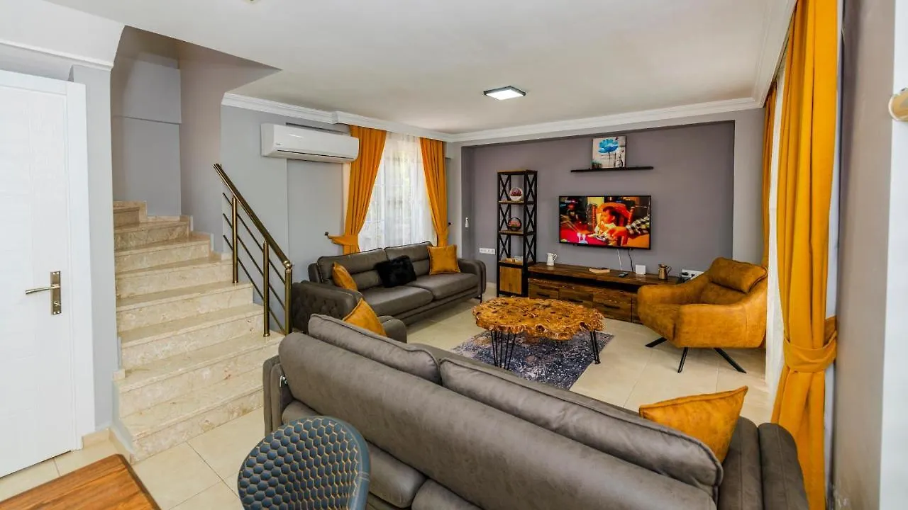 Blue - 4 Bedroom Holiday Villa In Hisaroenue Oludeniz Turecko