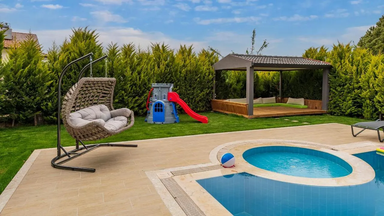 Blue - 4 Bedroom Holiday Villa In Hisaroenue Oludeniz 0*,  Turecko