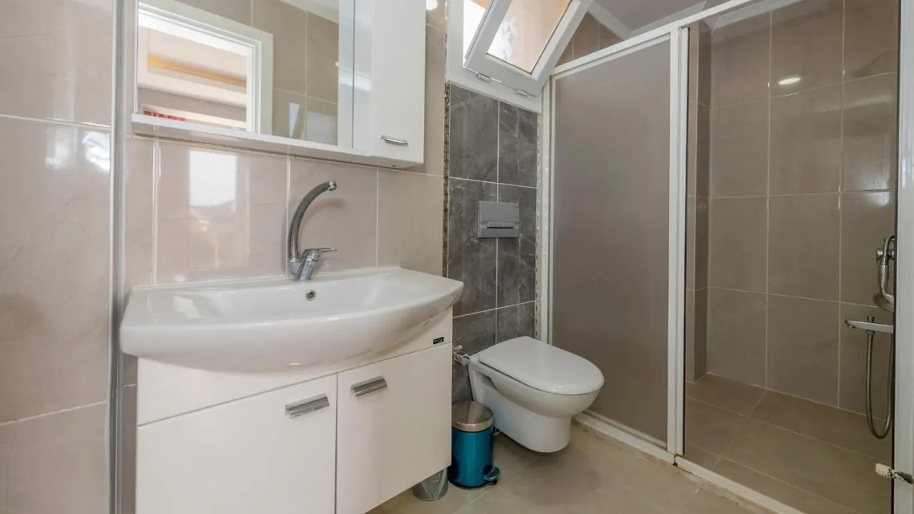 Blue - 4 Bedroom Holiday Villa In Hisaroenue Oludeniz