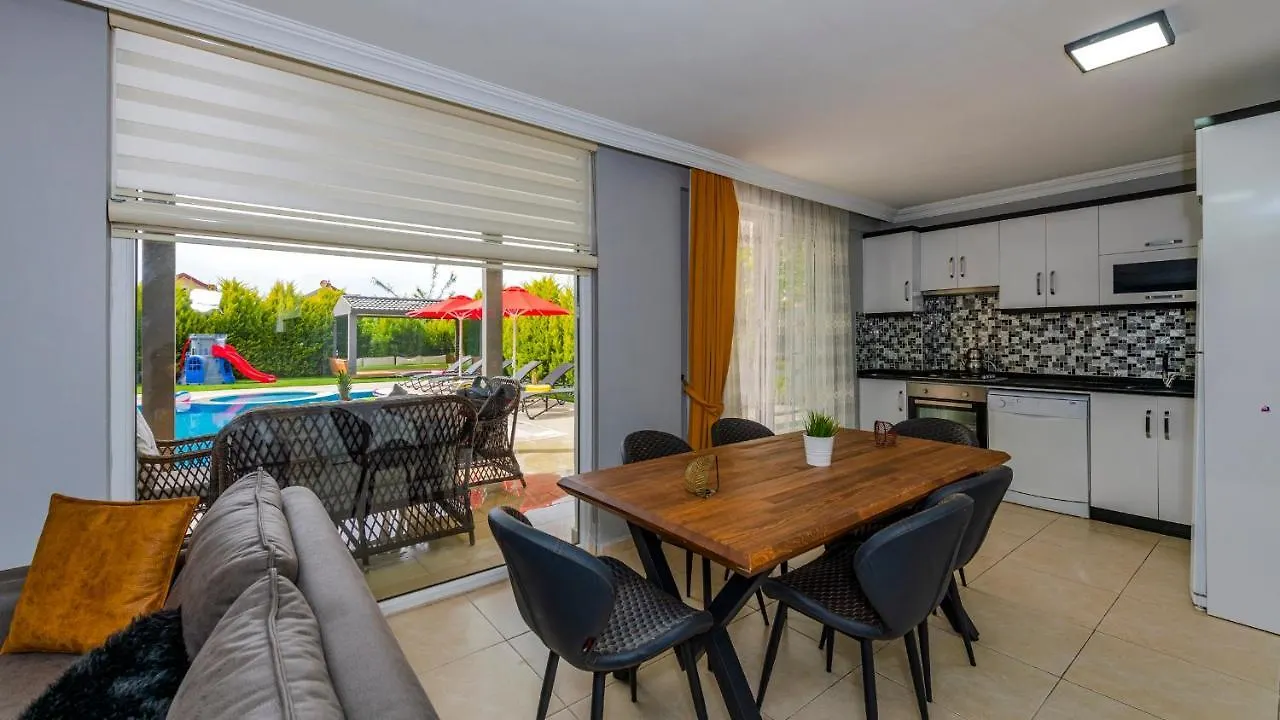 Blue - 4 Bedroom Holiday Villa In Hisaroenue Oludeniz 0*,