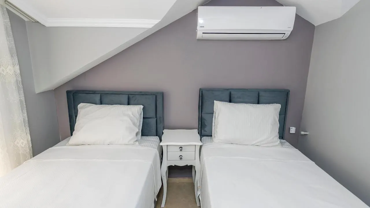 Blue - 4 Bedroom Holiday Villa In Hisaroenue Oludeniz